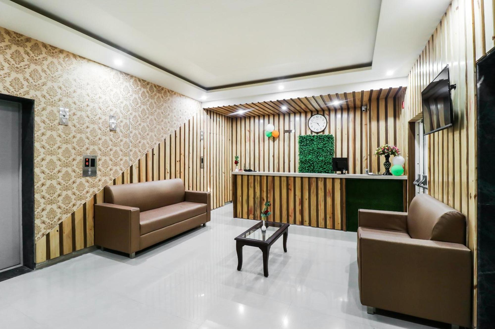 Hotel Grand 81 Faridabad Ngoại thất bức ảnh