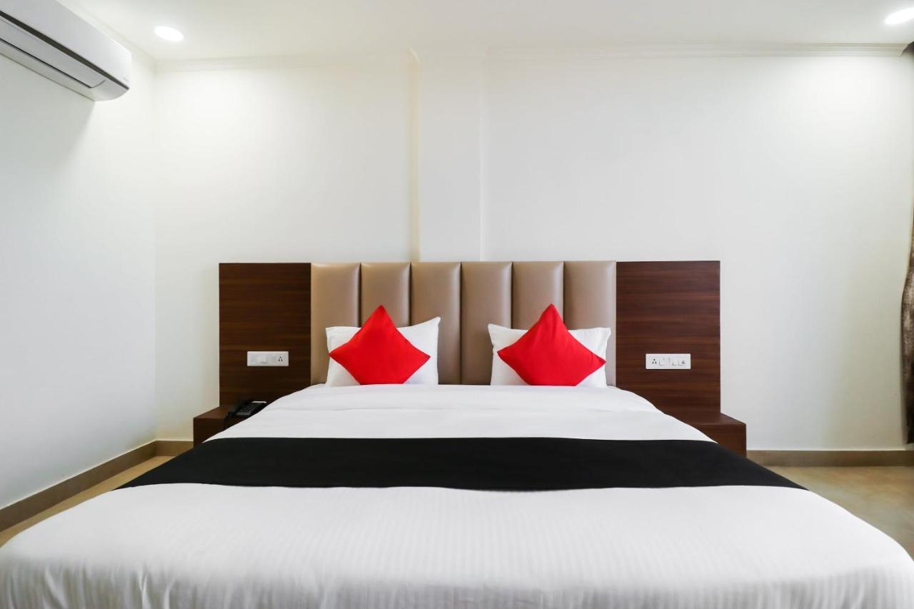 Hotel Grand 81 Faridabad Ngoại thất bức ảnh