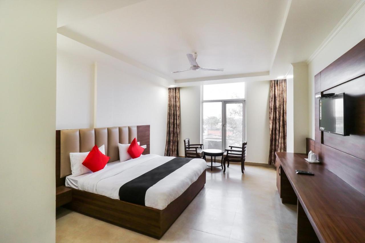 Hotel Grand 81 Faridabad Ngoại thất bức ảnh